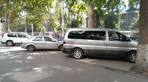 違章停車被拖壞，就該自認(rèn)倒霉？告訴車主如何獲得賠償